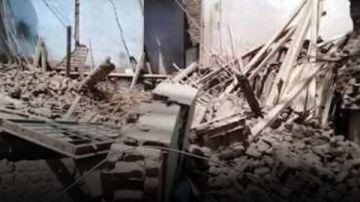 انهيار منزل خلف معبد إسنا بالأقصر.. وفرض كردون أمني حول موقع الحادث تفاصيل