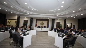 محافظ أسوان: إنهاء كافة التجهيزات والاستعدادات النهائية للانتخابات محافظ أسوان: إنهاء كافة التجهيزات والاستعدادات النهائية للانتخابات