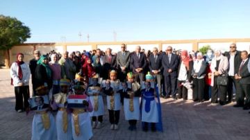 وزير التعليم ومحافظ أسوان يتفقدان مدرسة الشهيد عمرو فريد للغات ويشيدان بالانضباط المدرسي وزير التعليم ومحافظ أسوان يتفقدان مدرسة الشهيد عمرو فريد للغات ويشيدان بالانضباط المدرسي