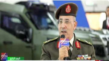 عبد الفتاح: مجمع الصناعات العمود الفقري لإدارة المركبات بالقوات المسلحة فيديو عبد الفتاح: مجمع الصناعات العمود الفقري لإدارة المركبات بالقوات المسلحة فيديو