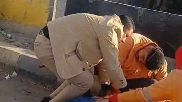 مشرف الإسعاف بطل واقعة إنقاذ مصاب بني سويف لـ صدى البلد : كاد يختنق بسبب انسداد مجرى التنفس مشرف الإسعاف بطل واقعة إنقاذ مصاب بني سويف لـ صدى البلد : كاد يختنق بسبب انسداد مجرى التنفس