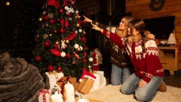 ابنة نيكول سابا مفاجأة كليب تلج تلج احتفالا بالكريسماس