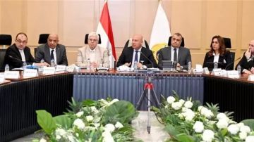 وزير الصناعة والنقل يترأس الاجتماع السادس والثلاثين للمجموعة الوزارية للتنمية الصناعية وزير الصناعة والنقل يترأس الاجتماع السادس والثلاثين للمجموعة الوزارية للتنمية الصناعية