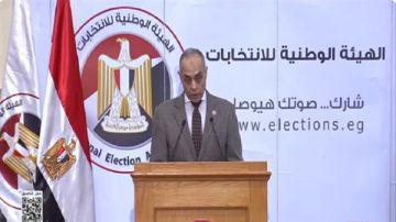 بنداري: كثافات لافتة داخل المقرات الانتخابية المنتشرة حول العالم فيديو بنداري: كثافات لافتة داخل المقرات الانتخابية المنتشرة حول العالم فيديو