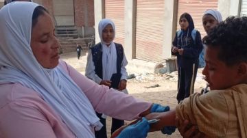 فى أسوان: تطعيم 509ألف و 220طفل وطفلة ضد الحصبة والحصبة الألمانية فى أسوان: تطعيم 509ألف و 220طفل وطفلة ضد الحصبة والحصبة الألمانية