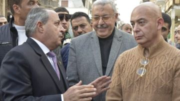 محافظ بورسعيد يتفقد أعمال تطوير ورفع كفاءة شارعي الحميدي والتجاري بحي العرب والمناخ محافظ بورسعيد يتفقد أعمال تطوير ورفع كفاءة شارعي الحميدي والتجاري بحي العرب والمناخ