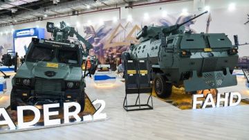 مسيرات أرضية وجوية وأجهزة تشويش وتصنيع أجزاء من الطائرة رفال.. جناح متميز للهيئة العربية للتصنيع في معرض إيديكس 2025