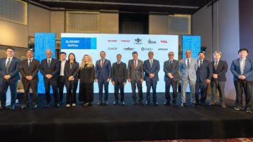 نصف مليار دولار استثمارات.. شراكات دولية وعالمية لمجموعة العربي بعد انتهاء عقودها مع توشيبا نصف مليار دولار استثمارات.. شراكات دولية وعالمية لمجموعة العربي بعد انتهاء عقودها مع توشيبا