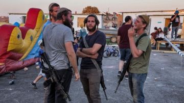 طفح الكيل.. استياء إيطالي وكندي من هجوم مستوطنين على قرى الضفة الغربية