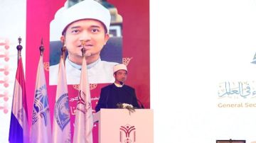 مفتي ماليزيا: دار الإفتاء المصرية ركيزة علمية أسهمت في ترسيخ المنهج المتوازن مفتي ماليزيا: دار الإفتاء المصرية ركيزة علمية أسهمت في ترسيخ المنهج المتوازن