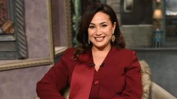 هند صبري تكشف أسرار 20 عاما من النجومية في لقاء استثنائي مع إسعاد يونس هند صبري تكشف أسرار 20 عاما من النجومية في لقاء استثنائي مع إسعاد يونس