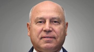 الصناعة: لا حسابات رسمية للفريق كامل الوزير على السوشيال.. وإجراءات قانونية ضد الحسابات المزيفة الصناعة: لا حسابات رسمية للفريق كامل الوزير على السوشيال.. وإجراءات قانونية ضد الحسابات المزيفة