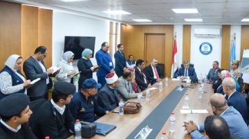 محافظ الإسكندرية يتابع سير إعادة انتخابات مجلس النواب بدائرة الرمل