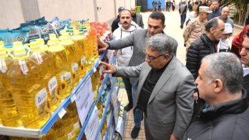 محافظ الدقهلية: لا ندخر جهدا لتوفير السلع الأساسية بأسعار مخفضة عن الأسواق محافظ الدقهلية: لا ندخر جهدا لتوفير السلع الأساسية بأسعار مخفضة عن الأسواق