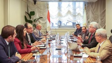 وزيرا قطاع الأعمال العام والتعليم العالي يناقشان إنشاء أول مدينة تعليمية جامعية متكاملة بالدلتا