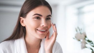 بديل الفيلر .. ماسك منزلي يعيد لبشرتك شبابها