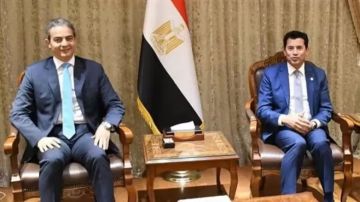 نقيب الإعلاميين يهنئ أشرف صبحي لاختياره رئيسا للجنة الحكومية الدولية للتربية والرياضة نقيب الإعلاميين يهنئ أشرف صبحي لاختياره رئيسا للجنة الحكومية الدولية للتربية والرياضة