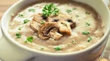 تشعرك بالدفء.. طريقة شوربة الفطر بالرافيولي تشعرك بالدفء.. طريقة شوربة الفطر بالرافيولي