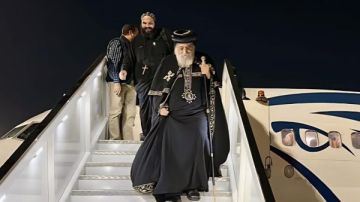 عودة قداسة البابا تواضروس إلى أرض الوطن عقب زيارة مثمرة للنمسا