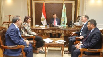 وزير الزراعة: برنامج الأغذية العالمي شريك رئيسي في دعم المبادرات الوطنية وزير الزراعة: برنامج الأغذية العالمي شريك رئيسي في دعم المبادرات الوطنية