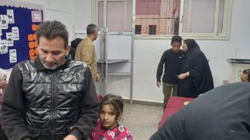 إقبال ملحوظ من الناخبين على مدرسة النصر سكول الخاصة في جولة الإعادة بالمطرية.. شاهد إقبال ملحوظ من الناخبين على مدرسة النصر سكول الخاصة في جولة الإعادة بالمطرية.. شاهد