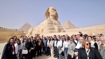 زاهي حواس أمام رؤساء برلمانات المتوسط: الأهرامات شهادة على عبقرية المصريين.. ولا أساس للمدينة المفقودة والكائنات الفضائية