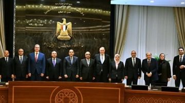 مدبولي يشهد توقيع اتفاقية تسوية بين عدة جهات حكومية وشركة جنوب الوادي للأسمنت مدبولي يشهد توقيع اتفاقية تسوية بين عدة جهات حكومية وشركة جنوب الوادي للأسمنت