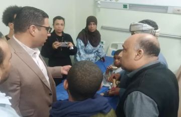 نائب محافظ الأقصر يزور ضحايا انهيار منزل الدير بمستشفى طيبة التخصصي