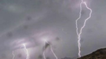 أمطار رعدية ورياح .. الأرصاد السعودية تحذر من طقس السبت