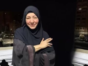 عبلة كامل بعد قرار الرئيس السيسي بعلاج كبار الفنانين: فاجئني وأسعدني جدا.. وهي لفتة إنسانية حنونة منه عبلة كامل بعد قرار الرئيس السيسي بعلاج كبار الفنانين: فاجئني وأسعدني جدا.. وهي لفتة إنسانية حنونة منه