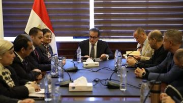 وزير الصحة يؤكد أهمية الإعلام الصحي في تعزيز الوعي السكاني والأسري