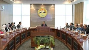 رئيس الوزراء يستعرض ملفات عمل مركز المعلومات الداعمة لجهود الدولة التنموية رئيس الوزراء يستعرض ملفات عمل مركز المعلومات الداعمة لجهود الدولة التنموية