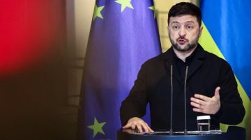 زيلينسكي: روسيا تستهدف البنية التحتية الأوكرانية وتفرض قيودا تمس تحالفاتنا زيلينسكي: روسيا تستهدف البنية التحتية الأوكرانية وتفرض قيودا تمس تحالفاتنا