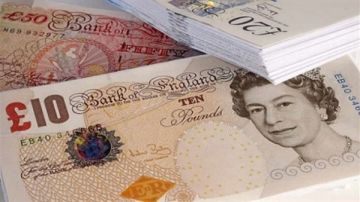 سعر الجنيه الإسترليني مقابل الجنيه المصري اليوم الخميس 4 ديسمبر 2025 بيعا وشراء سعر الجنيه الإسترليني مقابل الجنيه المصري اليوم الخميس 4 ديسمبر 2025 بيعا وشراء