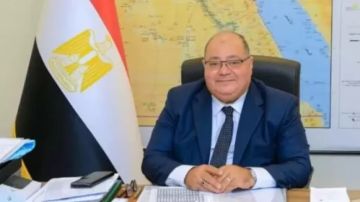 قنصل الرياض: إقبال مصري كثيف بإعادة انتخابات النواب رغم سوء الطقس قنصل الرياض: إقبال مصري كثيف بإعادة انتخابات النواب رغم سوء الطقس