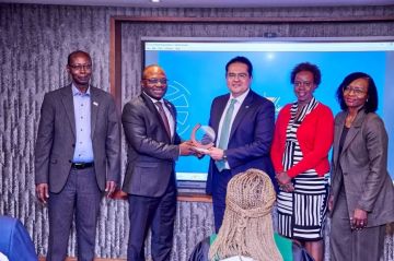 البنك التجاري الدولي مصر CIB يحتفل بتخرج الدفعة الثالثة من برنامج الائتمان المصرفي لشرق إفريقيا في كينيا البنك التجاري الدولي مصر CIB يحتفل بتخرج الدفعة الثالثة من برنامج الائتمان المصرفي لشرق إفريقيا في كينيا