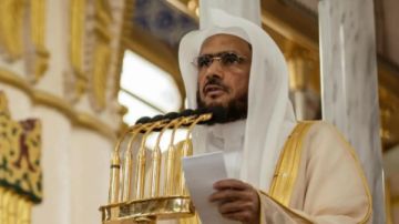 خطيب المسجد النبوي: رحمة الله تسع العاصي والجاهل والمنكر فكيف بمن يطيعه ويحبه خطيب المسجد النبوي: رحمة الله تسع العاصي والجاهل والمنكر فكيف بمن يطيعه ويحبه