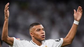 مبابي يقترب من رقم رونالدو التاريخي.. هداف العام الكامل في ريال مدريد مبابي يقترب من رقم رونالدو التاريخي.. هداف العام الكامل في ريال مدريد