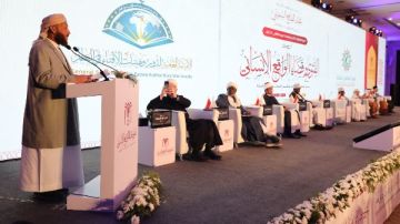 وزير الأوقاف اليمني: الفتوى لم تعد حكما معزولا عن الواقع بل أداة توجيه وبناء مؤسسي وزير الأوقاف اليمني: الفتوى لم تعد حكما معزولا عن الواقع بل أداة توجيه وبناء مؤسسي