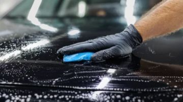 باستخدام الصلصال.. طريقة سحرية لحماية سيارتك من الأوساخ باستخدام الصلصال.. طريقة سحرية لحماية سيارتك من الأوساخ