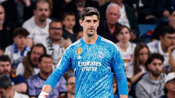 تيبو كورتوا يدافع عن فينيسيوس ويطالب بالاحترام داخل الملاعب