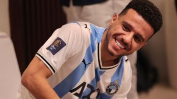 كأس القارات للأندية.. لاعبو بيراميدز في جسلة تصوير قبل لقاء فلامنجو كأس القارات للأندية.. لاعبو بيراميدز في جسلة تصوير قبل لقاء فلامنجو