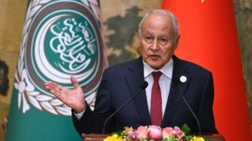 أبو الغيط يطالب بسن تشريعات دولية وأممية لضبط الذكاء الاصطناعي أبو الغيط يطالب بسن تشريعات دولية وأممية لضبط الذكاء الاصطناعي