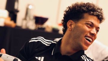 الغندور يكشف تفاصيل جلسة خاصة بين حسام حسن وإمام عاشور الغندور يكشف تفاصيل جلسة خاصة بين حسام حسن وإمام عاشور