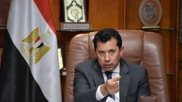 الوقت لا يحتمل مهاترات.. أول تعليق من أشرف صبحي على تصريحات حلمي طولان الوقت لا يحتمل مهاترات.. أول تعليق من أشرف صبحي على تصريحات حلمي طولان