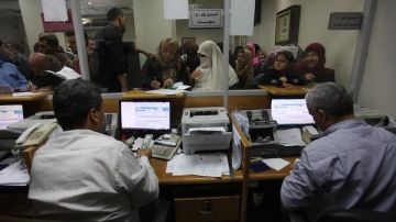 قانون العمل الجديد يضبط تشغيل العمالة ويؤسس لقاعدة بيانات دقيقة