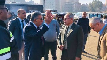 محافظ الدقهلية يتفقد موقف سيارات جديلة بالمنصورة ويؤكد: متابعة مستمرة لانتظام حركة الركوب محافظ الدقهلية يتفقد موقف سيارات جديلة بالمنصورة ويؤكد: متابعة مستمرة لانتظام حركة الركوب