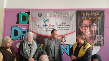 وكيلا التعليم والصحة ببني سويف يتابعان تنفيذ مبادرة عيون أطفالنا مستقبلنا 