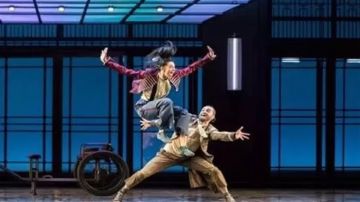 مهرجان صدى الأهرامات يستأنف فعالياته بعرض سيدتي الجميلة 