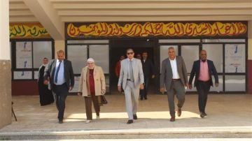 وكيل تعليم بالجيزة يجري جولة تفقدية لمتابعة الامتحانات وجودة الأداء بالمدارس